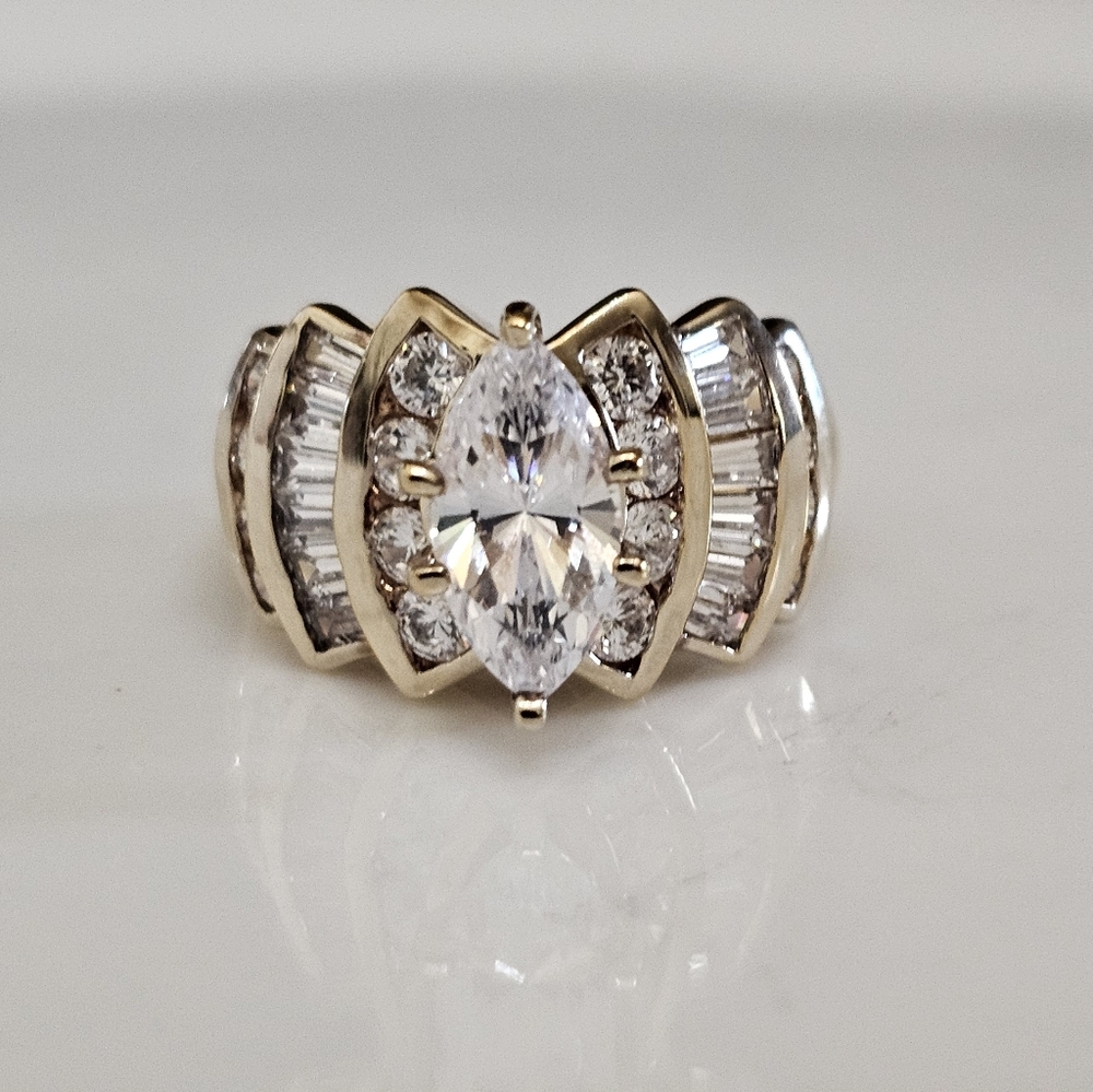Authentic Victoria Wieck Diamond Simulant Ring 18K Vermeil Size 8!
